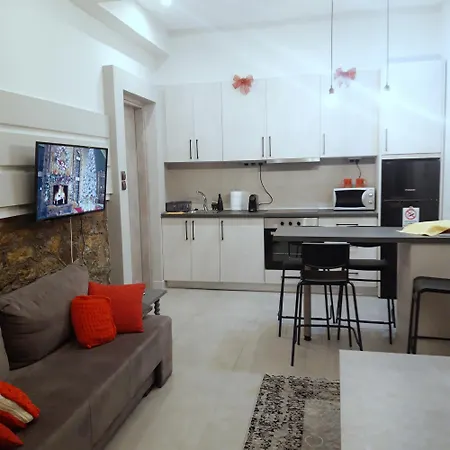 Διαμέρισμα I Book House With Garden Motorbike Friendly
