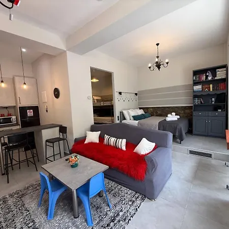 I Book House With Garden Motorbike Friendly * Καστοριά