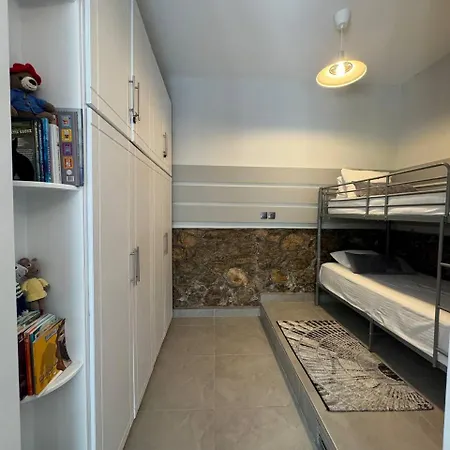 Book House With Garden Motorbike Friendly